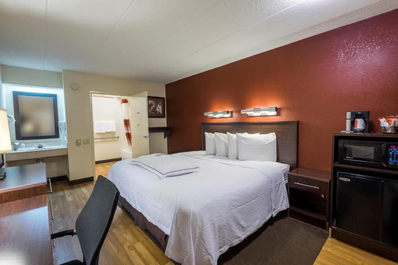 Red Roof Inn Plus+ Washington Dc Rockville Exterior photo